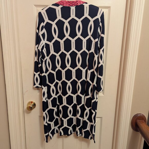 ⭐ Navy Blue Classic Lattice Print Shift Dress - Picture 2 of 5